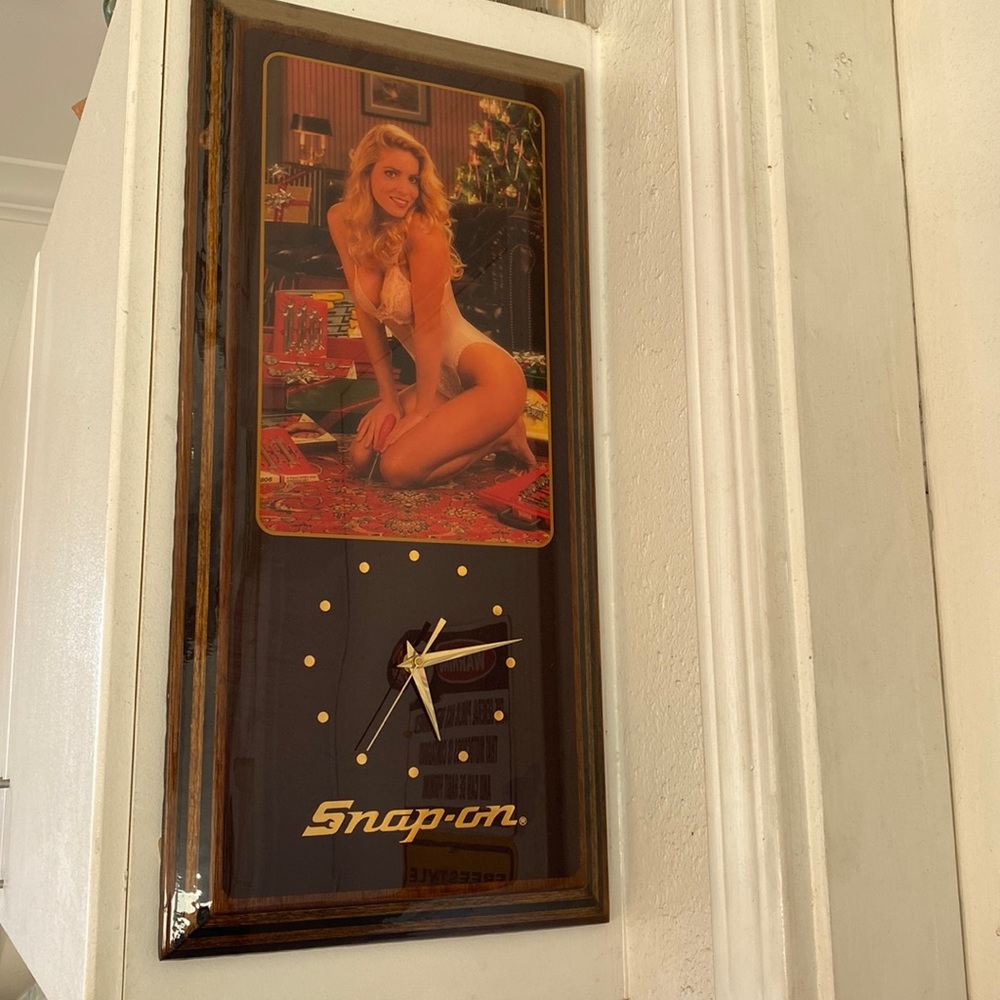 Vintage 80s Snap-on Tools Sexy Pinup Girl Wall Clock Garage Man Cave Home Decor